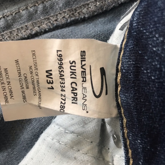 Silver Suki Jean Capris - Picture 4 of 5